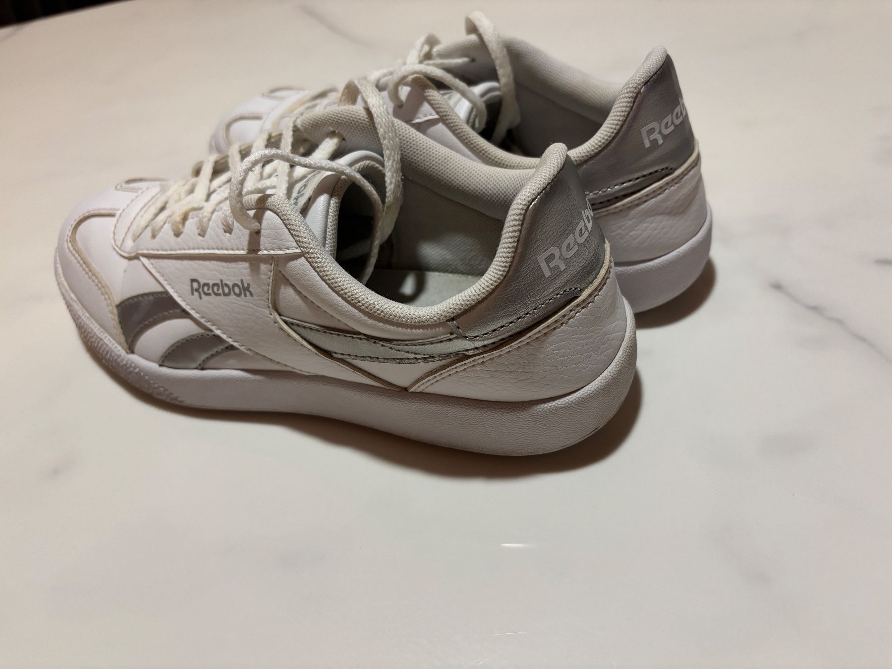 Reebok Scarpe da donna: Basket REEBOK pointure 37 – Usato da Delémont venduto da Vendeur_3 1