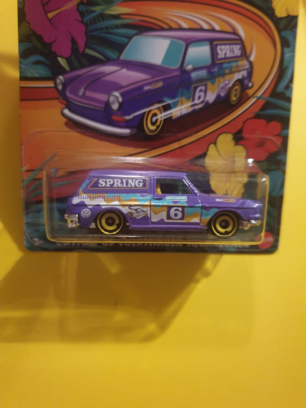Hot Wheels Modellini d'auto: Hot Wheels CUSTOM '69 VOLKSWAGEN SQUAREBACK – Nuovo e nell'imballaggio originale da Oftringen venduto da Rotor 5