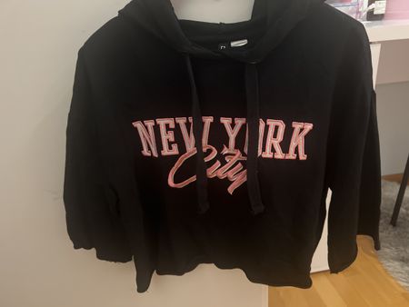 H&M Croptop Hoodie Schwarz