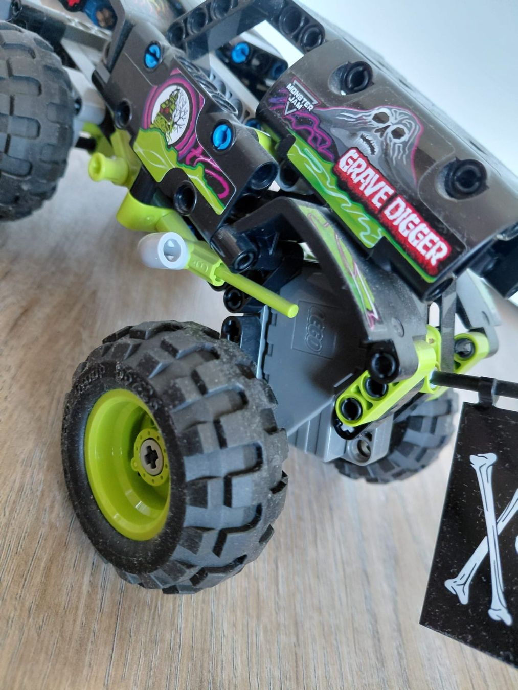Lego Giocattoli: LEGO Technic 42118 : Monster Jam Grave Digger – Usato da Eschert venduto da elleajis 3