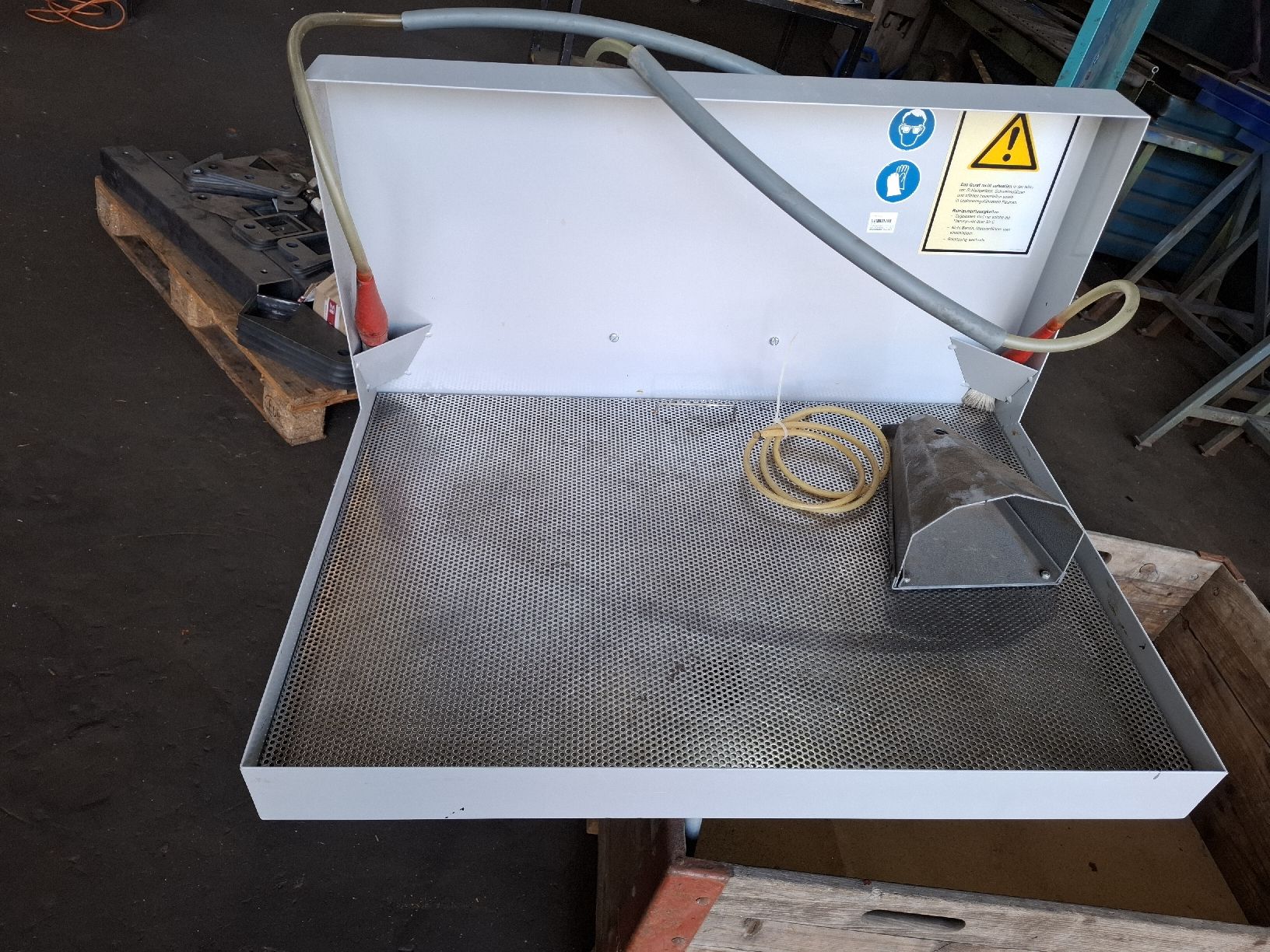 Tutte le macchine: Kleinteilereiniger  – Usato da Herisau venduto da JD81