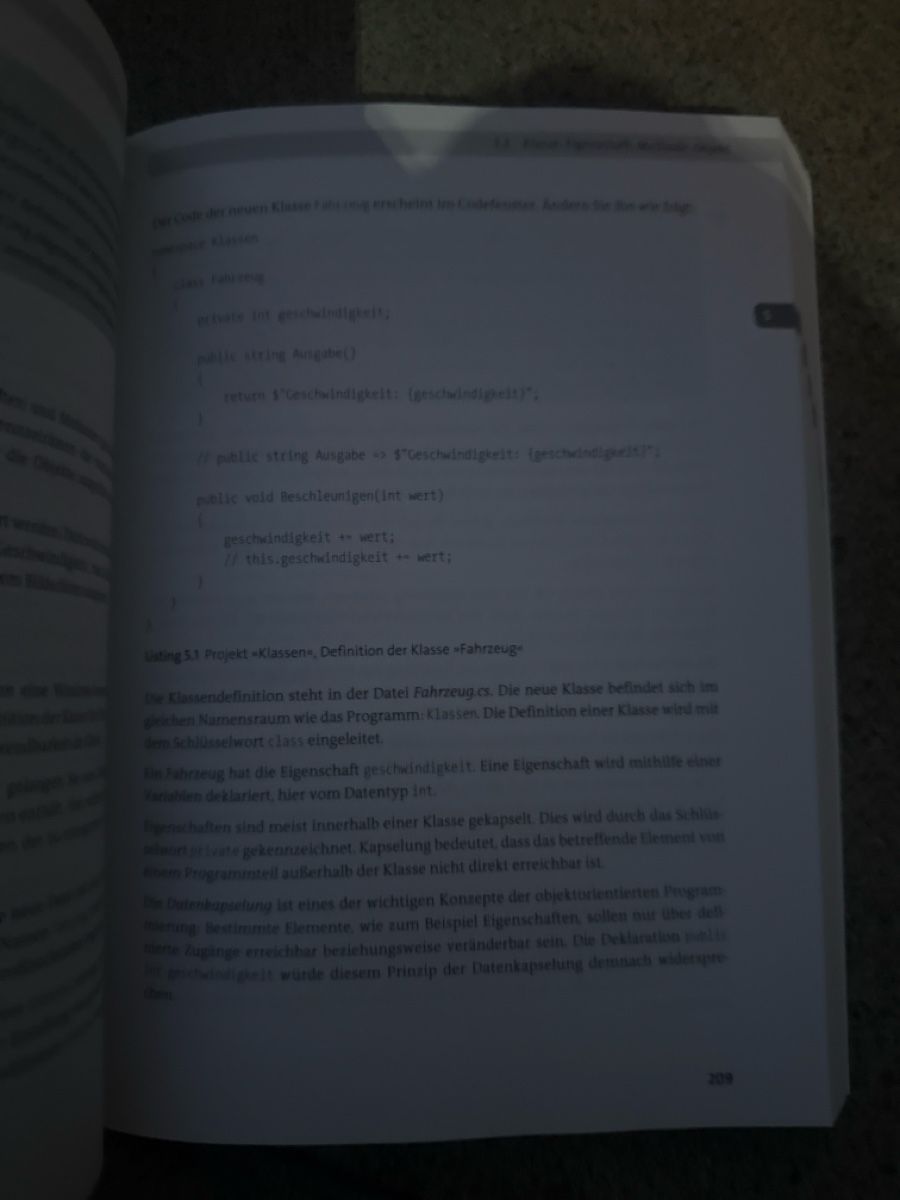 Livres: Einstieg in C# mit Visual Studio 2022 Buch – D'occasion à Zürich par Krikri21 6