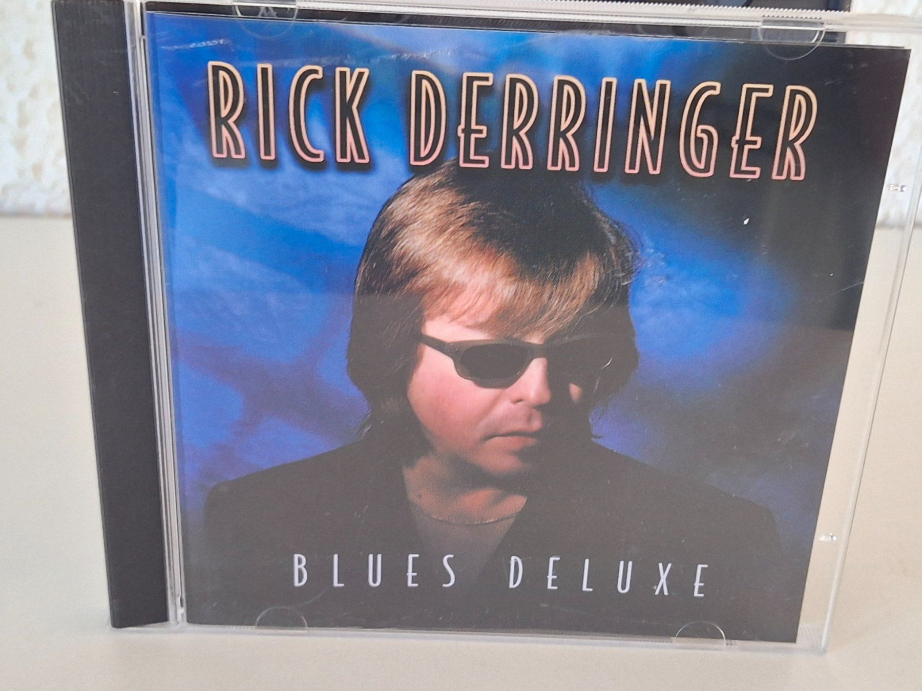 CD: CD Rick Derringer -  Blues Deluxe – Usato da Aarberg venduto da Jackup1