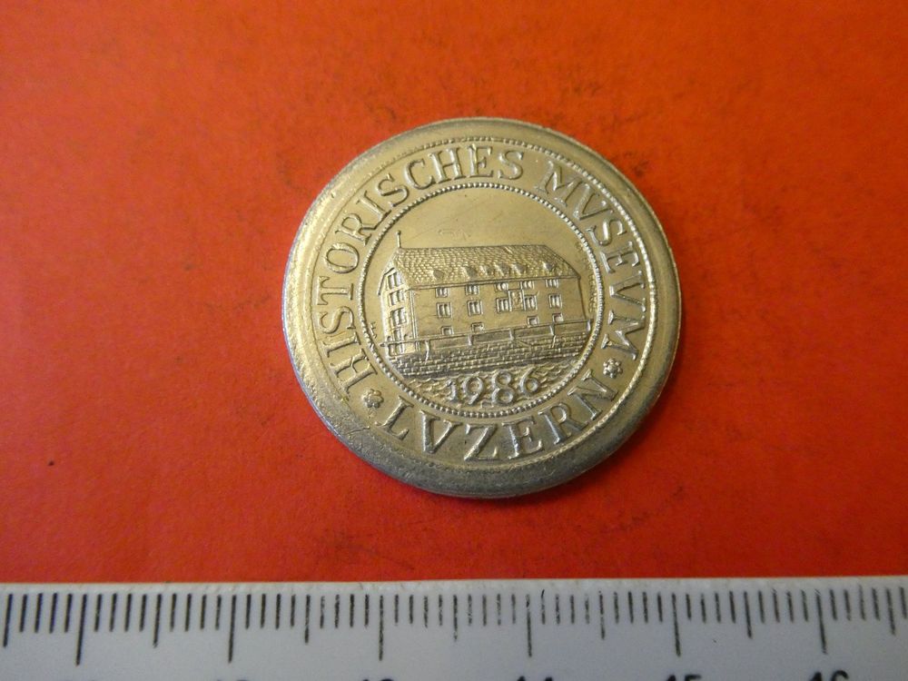historisches-museum-luzern-1986-medaille-30-mm-kaufen-auf-ricardo