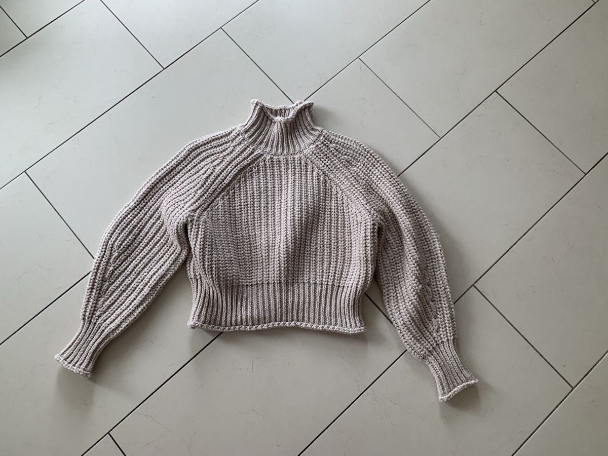 H&M Maglioni & Felpe: Kurzer Stehkragen Pullover von H&M Gr. S beige – Usato da Ellikon an der Thur venduto da Bali1999