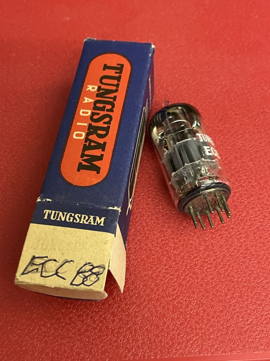 Componenti elettronici: Tungsram ECC88 Röhre mit OVP – Nuovo (secondo la descrizione) da Oftringen venduto da Jradioman 3