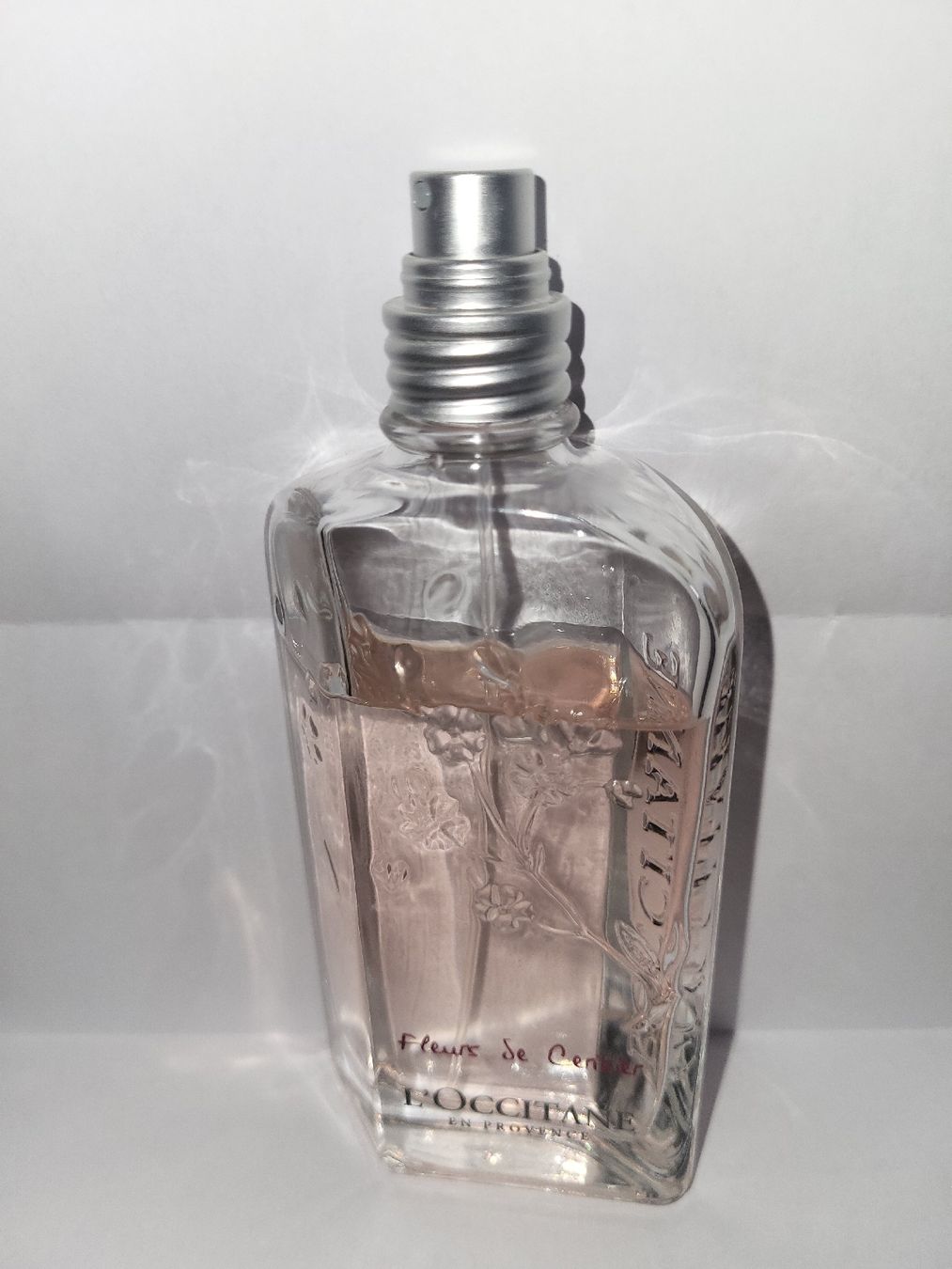 L'Occitane Profumi & Eau de Toilette: L'Occitane Fleur de Cerisier Parfum – Usato da Liebefeld venduto da kayvi 1
