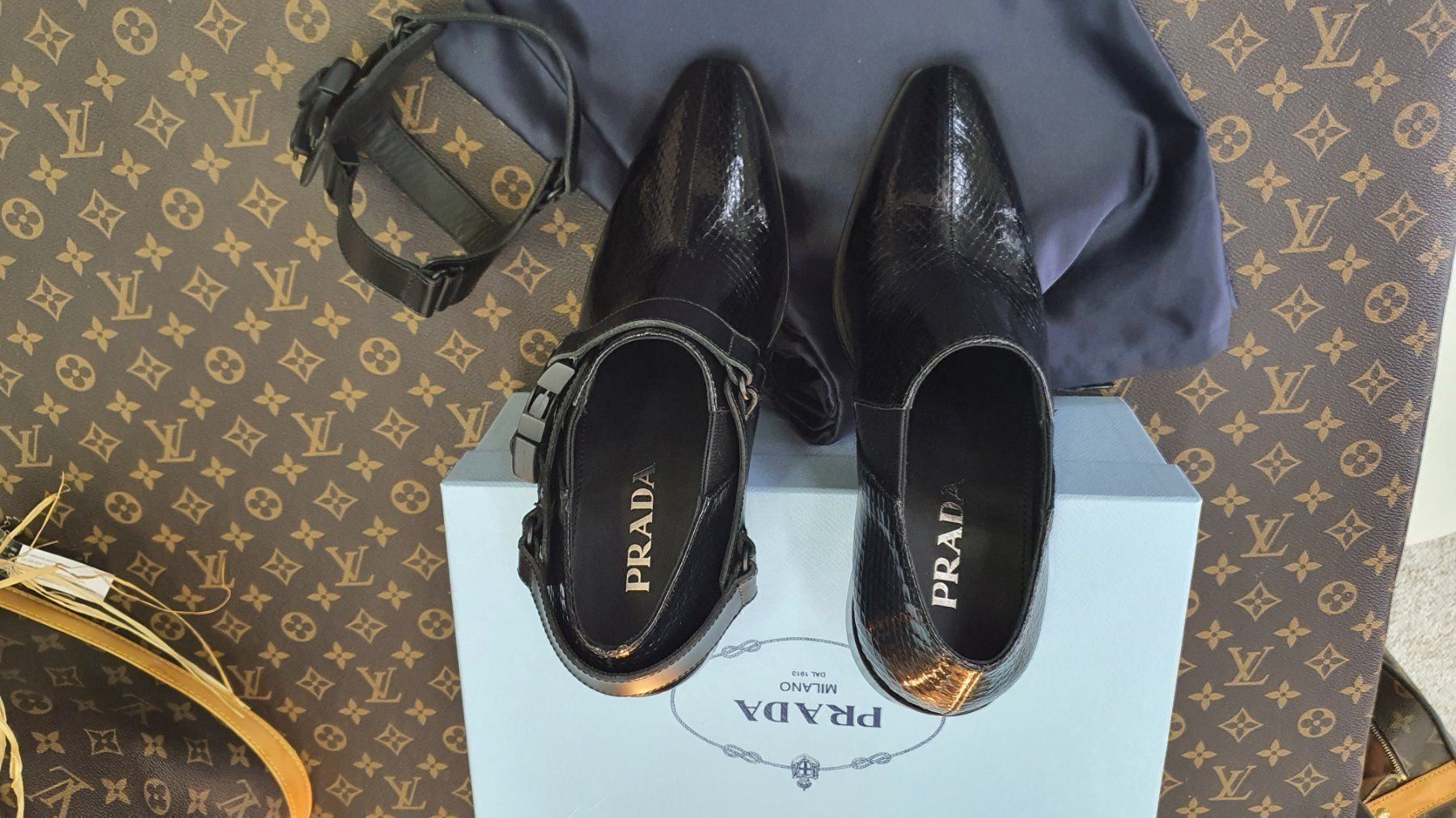 Prada Chaussures femmes: Prada Schuhe – Neuf avec emballage d'origine à Lachen SZ par HelvetiaLuxury 3
