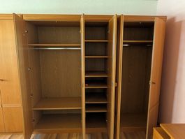 Kleiderschrank aus Erbschaft – 220 × 60 × 197 cm
