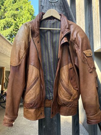 Veste vintage en cuir véritable, taille M, automne🍂