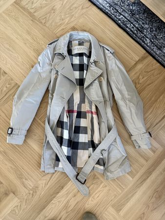 Burberry Brit Trench Coat — Beige — Classic Check Lining — L