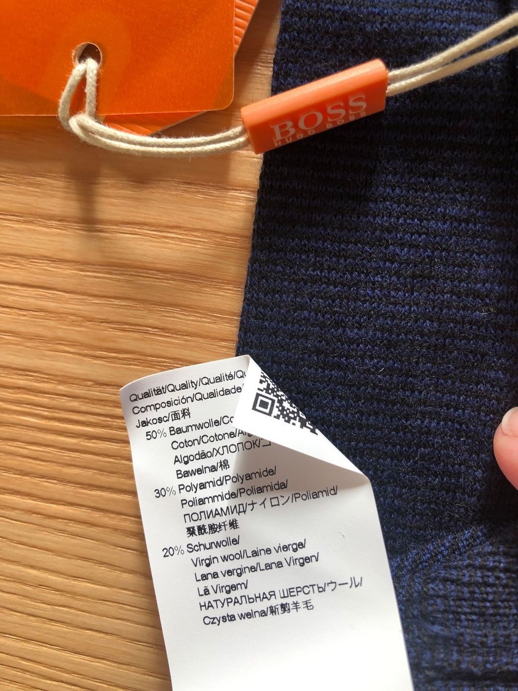 Hugo Boss Pullover & Sweatshirts: Nuovo Pull Hugo Boss Mis.M – Neu und originalverpackt aus Davesco-Soragno von dvf_7h6d 4