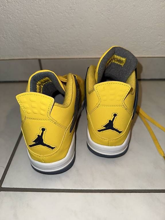 Scarpe da uomo: Air Jordan 4 Retro Lightning – Nuovo e nell'imballaggio originale da Oberentfelden venduto da ang_55kx 2