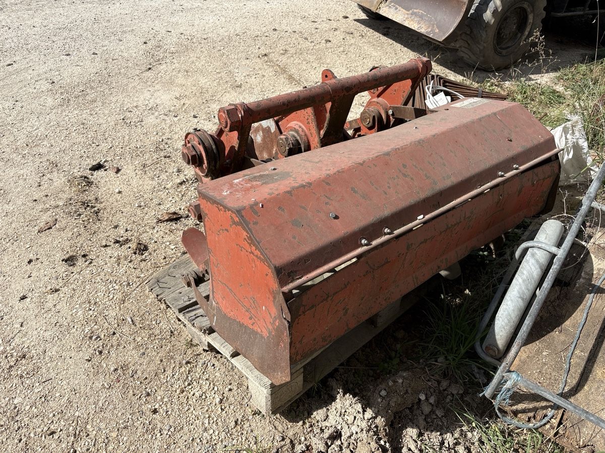 Alle Maschinen: Spatenmaschine – Gebraucht aus Wolfwil von Serej92 1