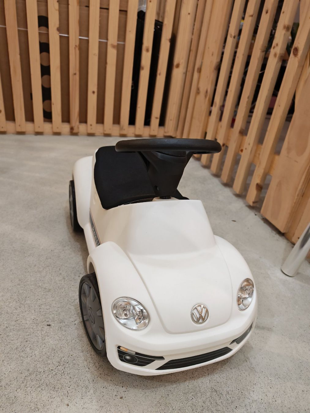 Fahrzeuge für Kinder: VW Bobby Car – Gebraucht aus Wil SG von anb_jv27