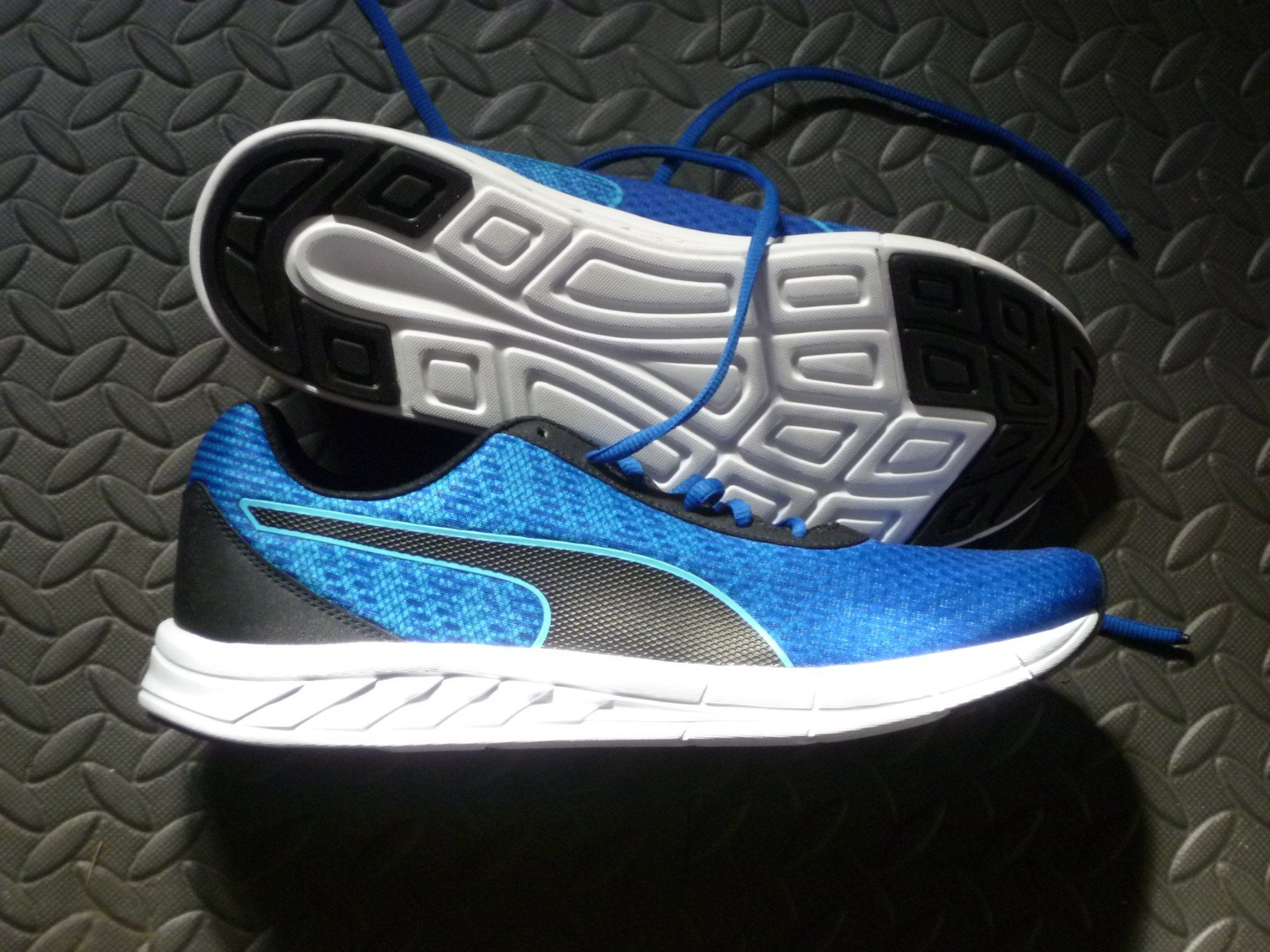 Puma Scarpe da uomo: Puma Sportschuhe Gr. 45 – Nuovo (secondo la descrizione) da Safenwil venduto da universum78 1