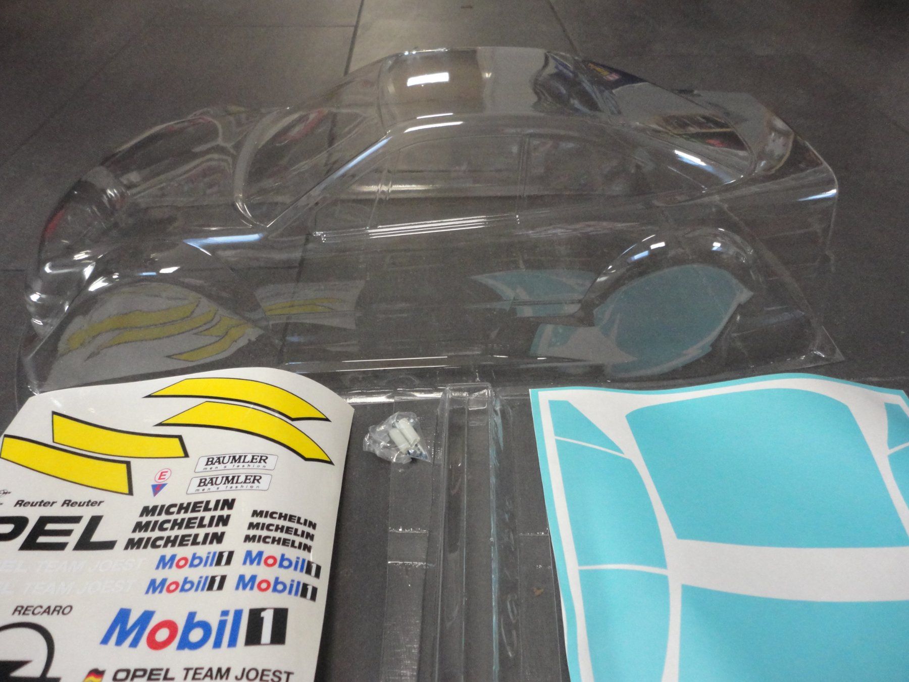 RC Modellbau: Opel Calibra DTM 1:8 Body – Neu und originalverpackt aus Horgen von RcModell 3