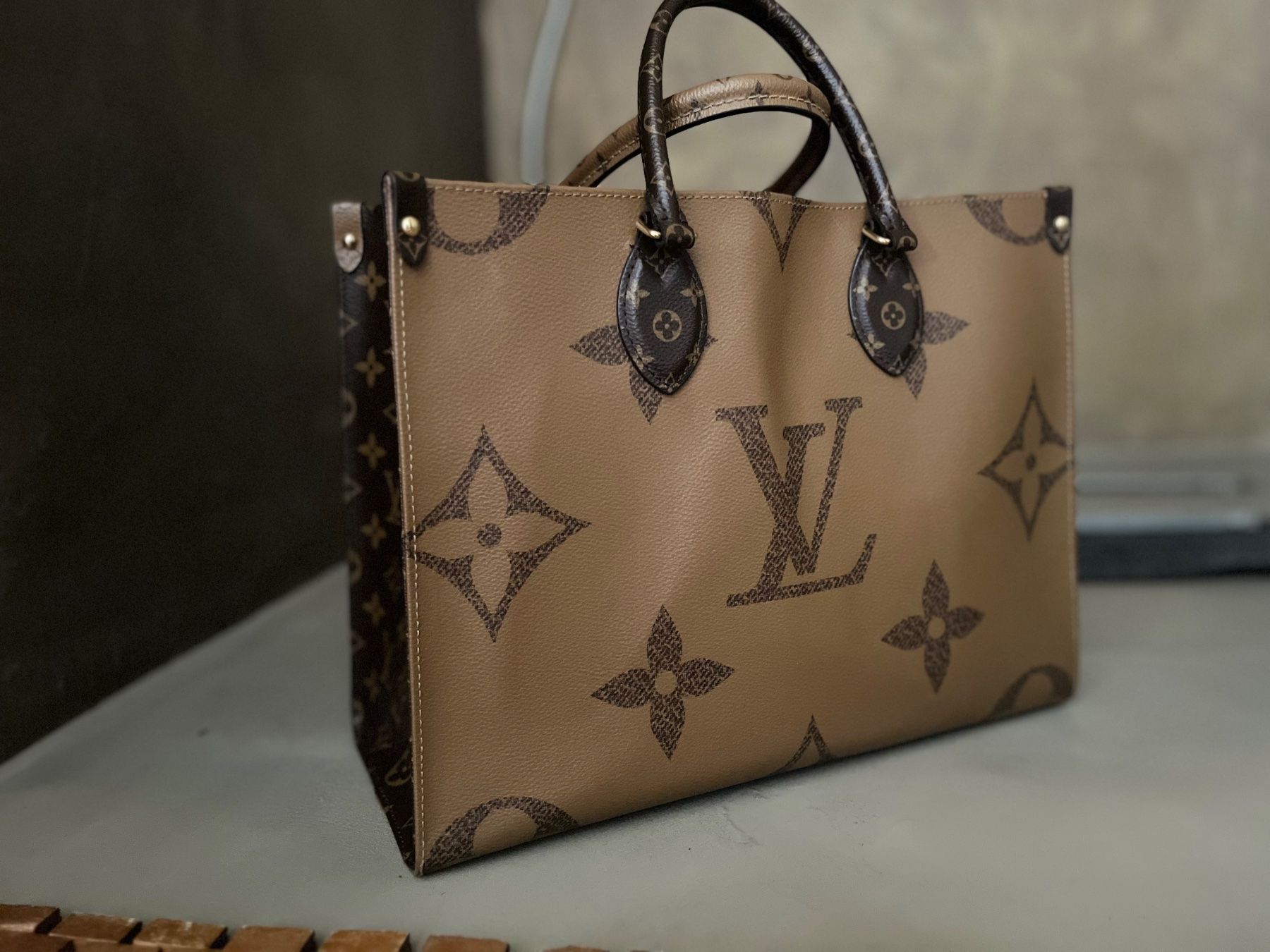 Louis Vuitton Borse da donna: Louis Vuitton OnTheGo MM – Usato da Meiringen venduto da KND01 1