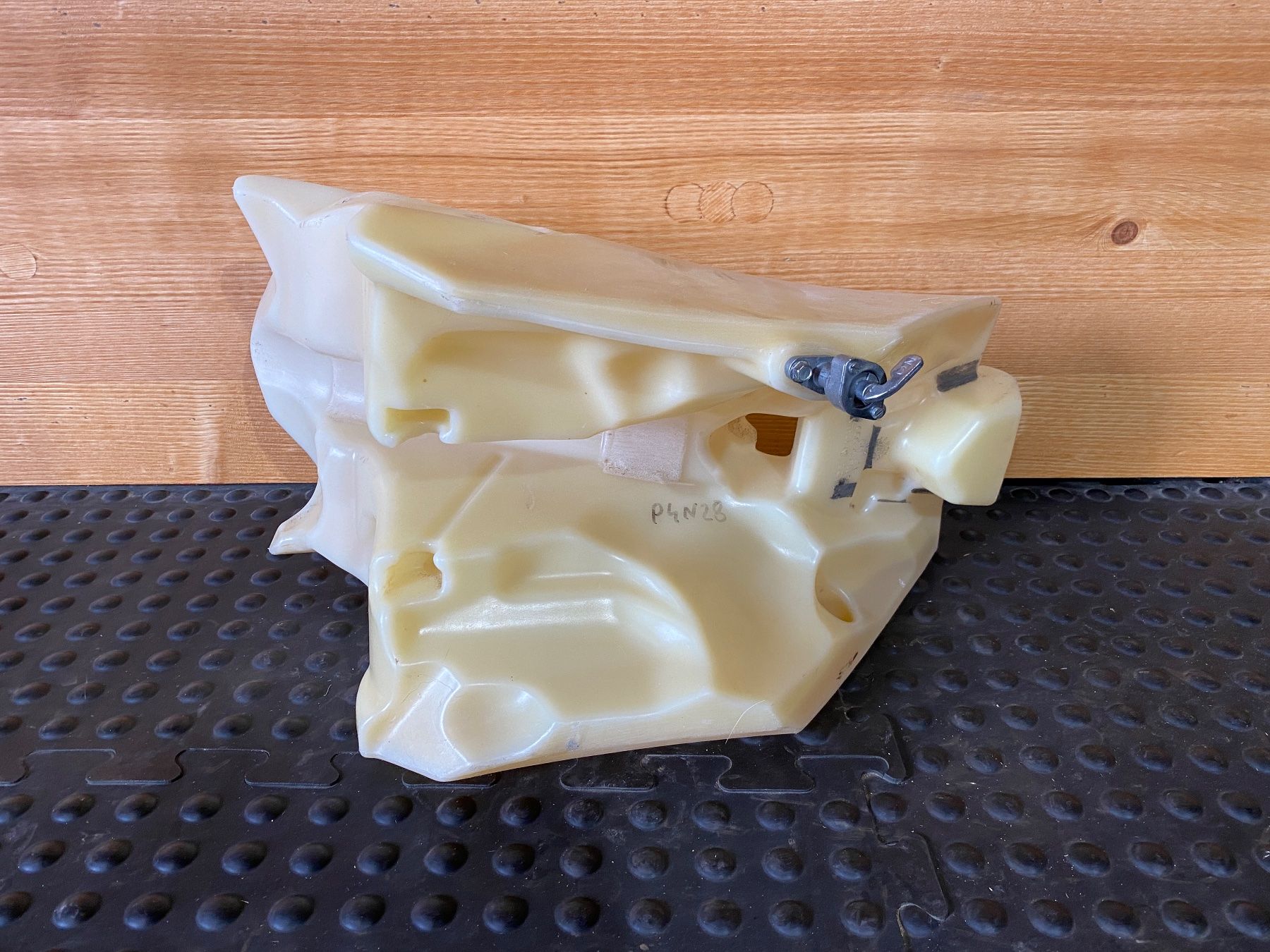 KTM Accessori per altri veicoli: KTM Tank 11li – Usato da Bichelsee venduto da Johler_Design 2