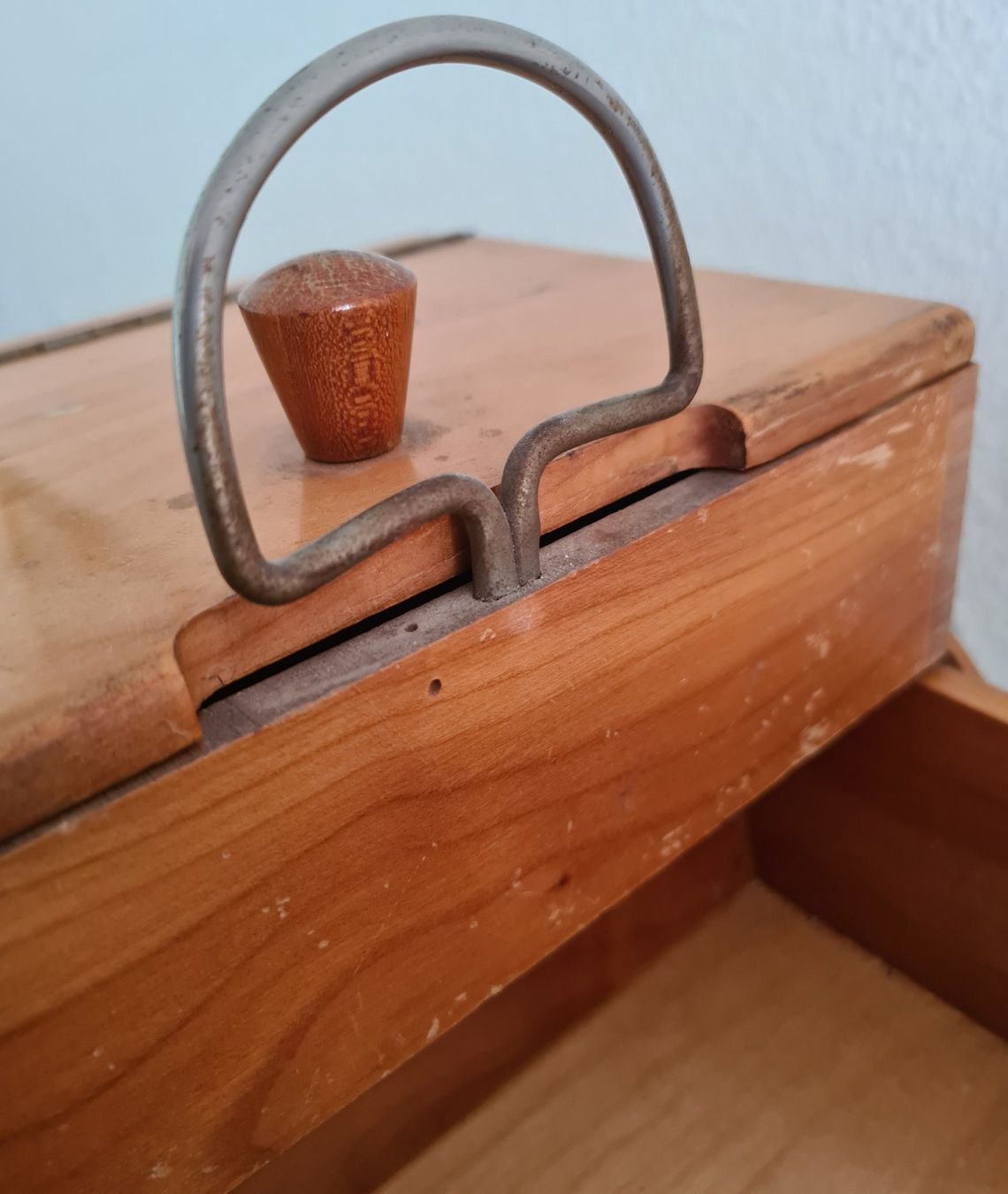 Sonstiges zum Basteln & Handarbeiten: Antikes Nähkästchen Holz 1950 – Gebraucht aus Winterthur von bibummi 8