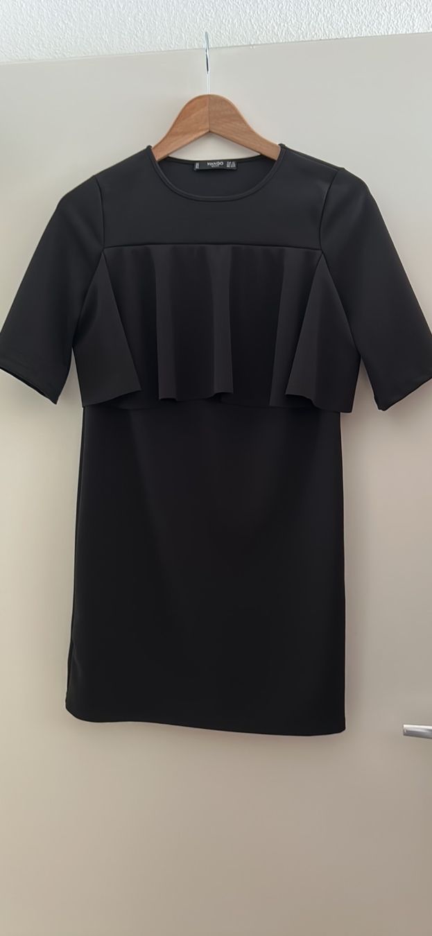 Mango Vestiti: Das perfekte schwarze Kleid – Nuovo (secondo la descrizione) da Benglen venduto da Shamily