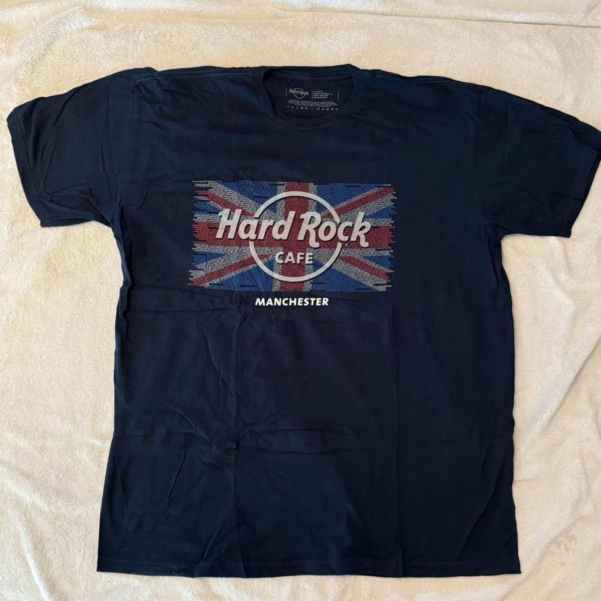 Hard Rock Cafe T-shirts: Hard Rock Cafe Manchester – D'occasion à Steffisburg par laura_bazinga