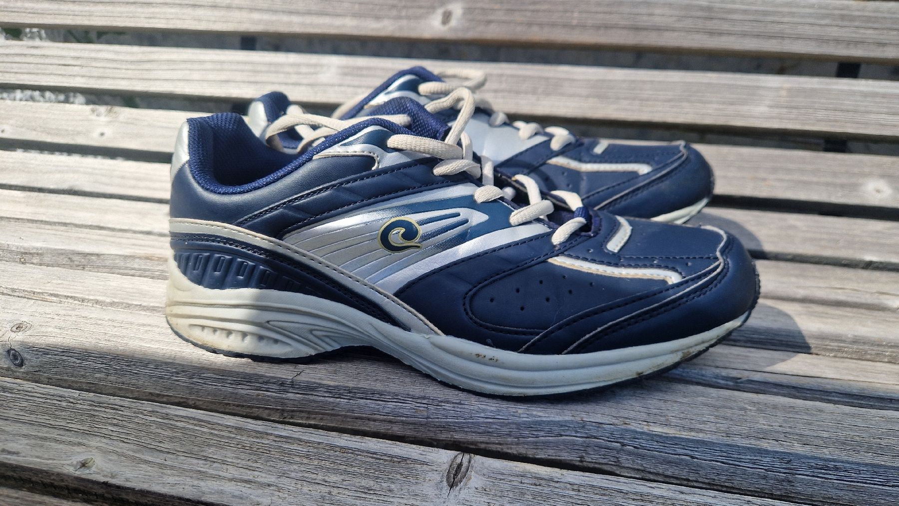 Champion Herrenschuhe: Baskets Run 00 MS CHAMPION taille 40 – Gebraucht aus Ste-Croix von Sporchet