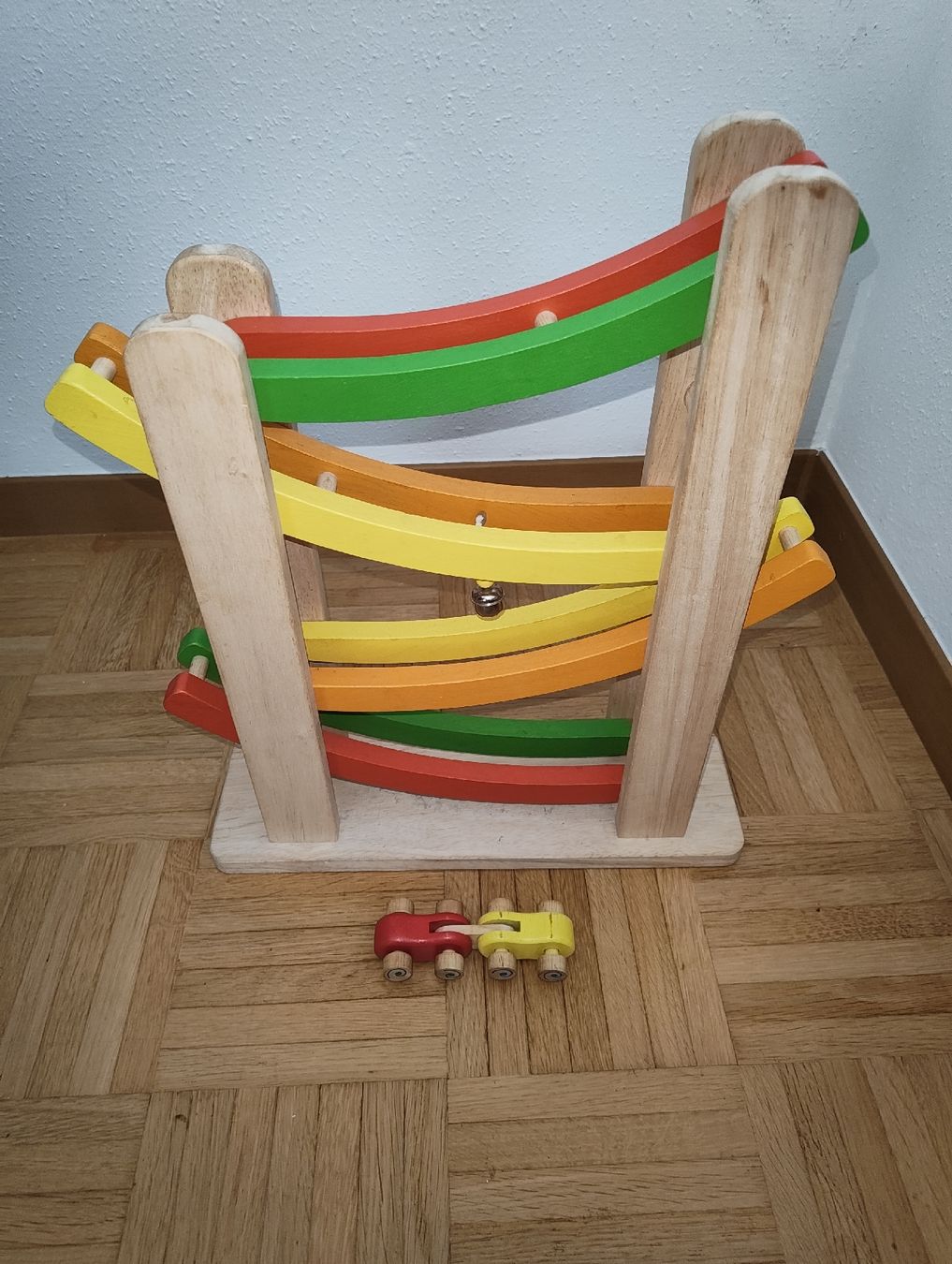 Giocattoli: Holz Rennbahn mit Auto – Usato da Thierachern venduto da _Sunshine_._ 1