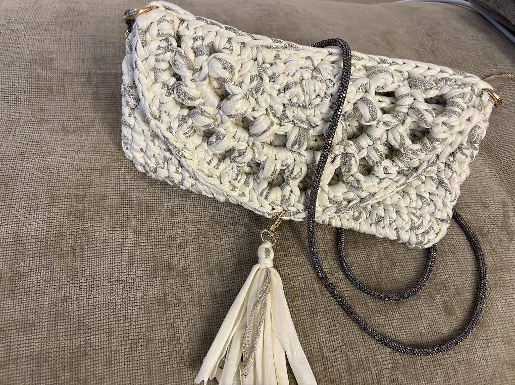 Borse da donna: Handgemachte Häkeltasche – Nuovo (secondo la descrizione) da Hinwil venduto da camposlu 2