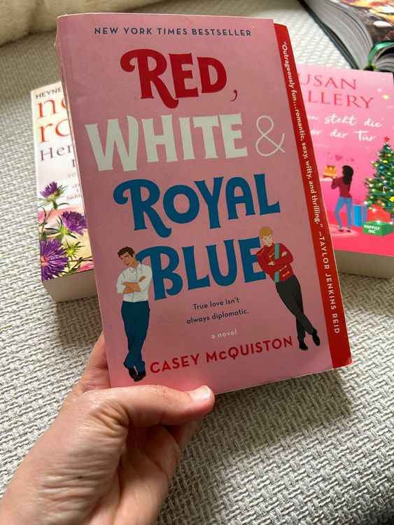 Red, white & royal blue Buch + zwei weitere Acheter sur Ricardo