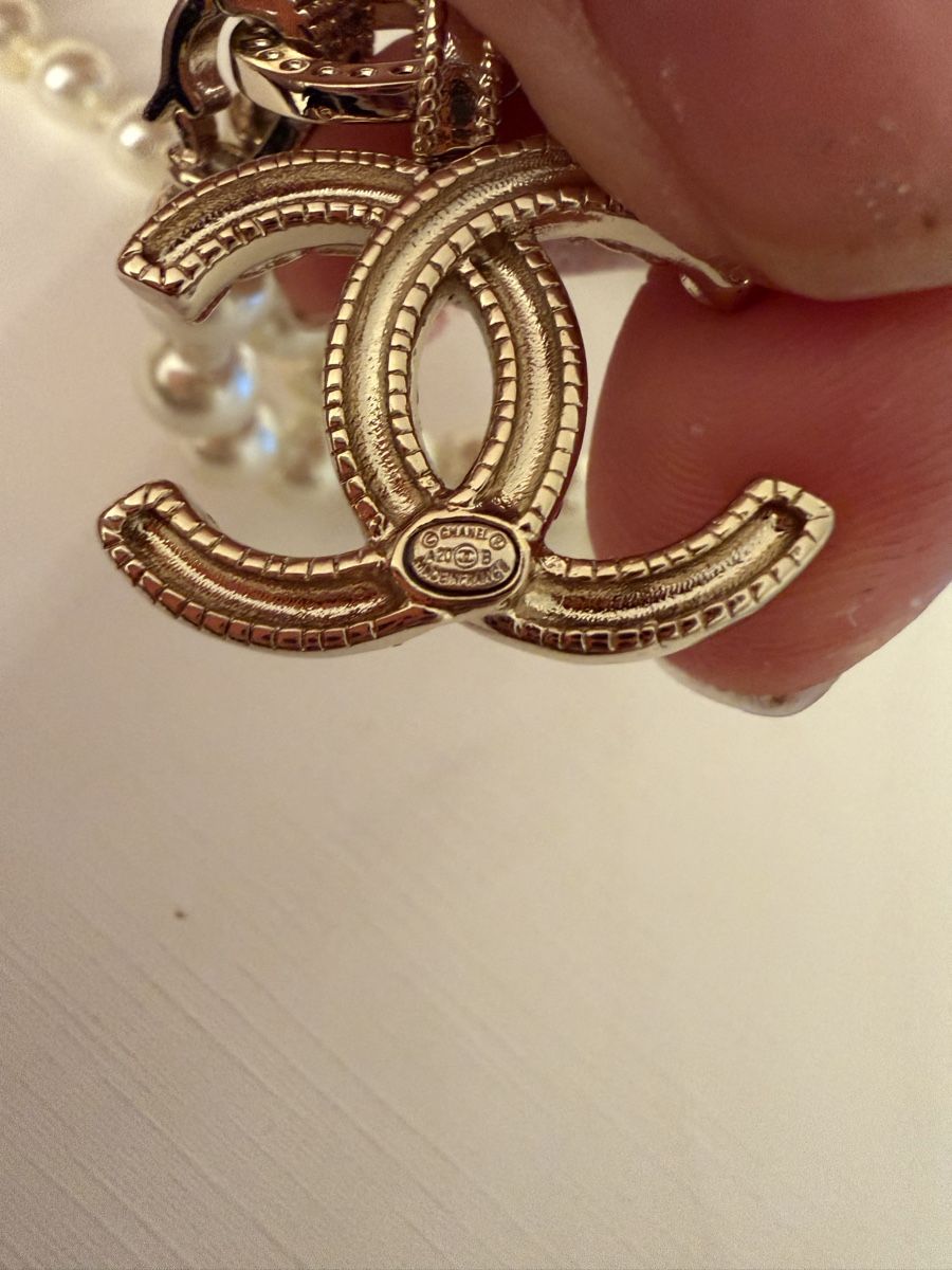 Catenine: Modeschmuck Chanel – Usato da Allschwil venduto da Figidindia 1