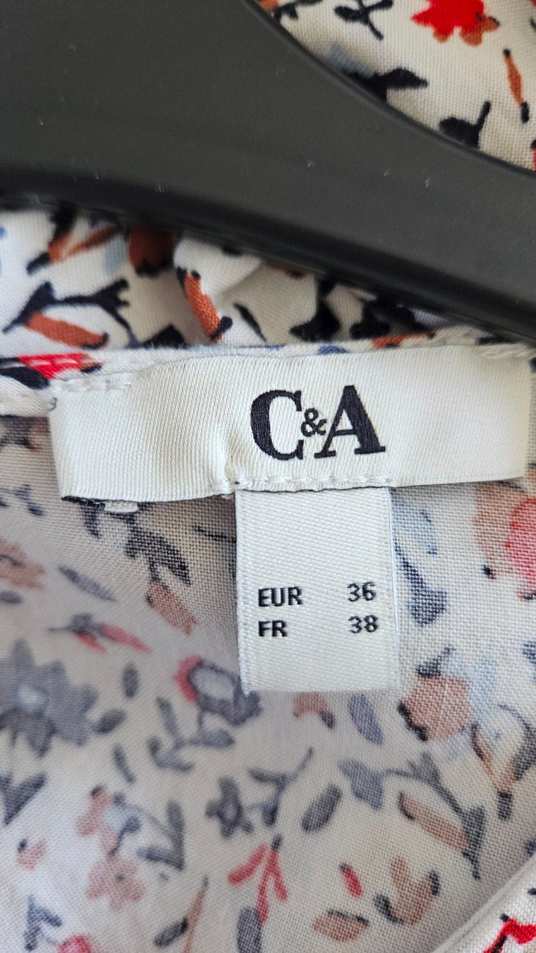 C&A Camicette: Hübsche Bluse mit Blumenmuster, Gr. 36, Top Zustand! – Usato da Gossau ZH venduto da fashiontwo 5