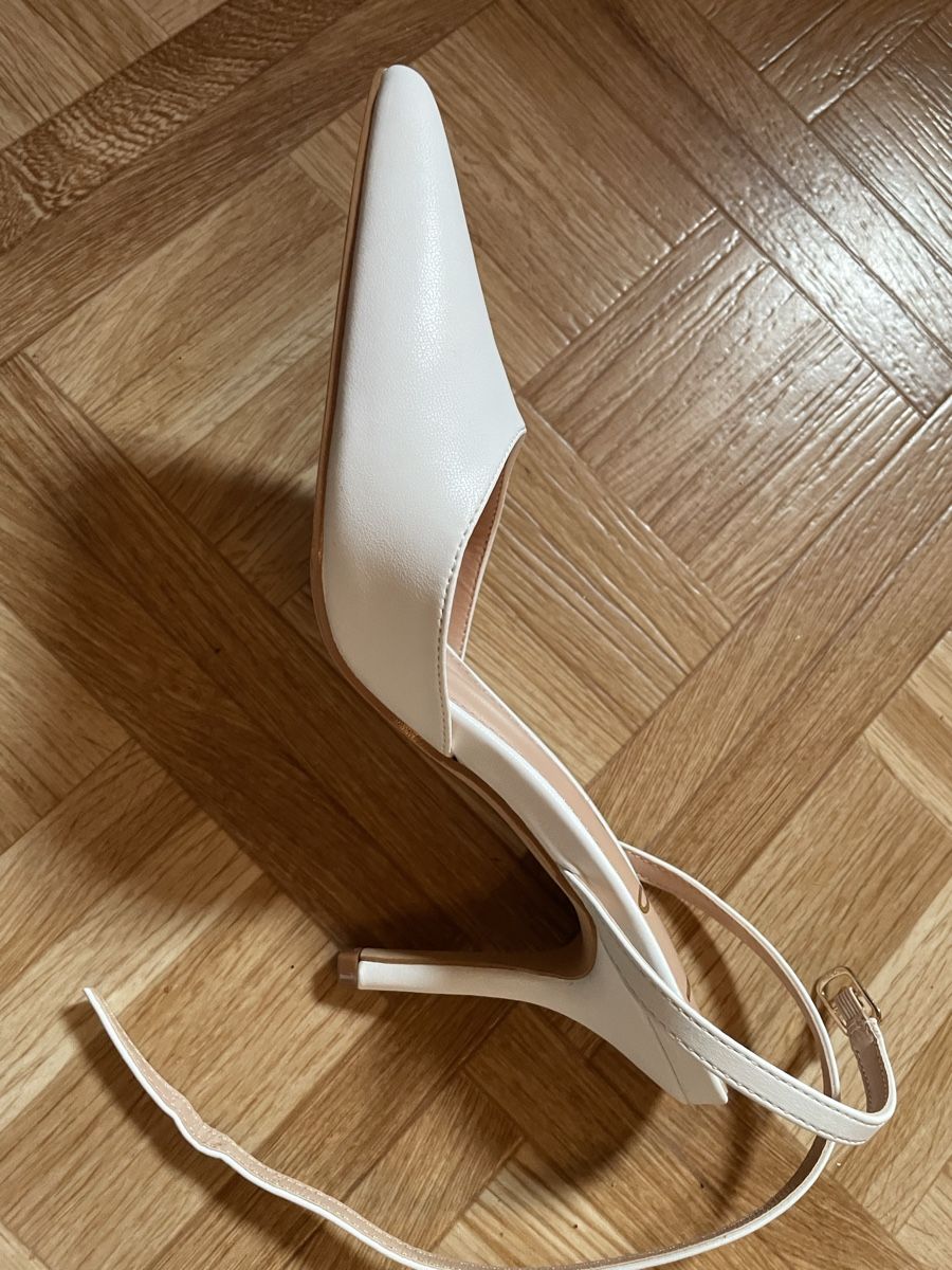 Scarpe da donna: Weisse Ankle Strap Heels – Nuovo e nell'imballaggio originale da Grossdietwil venduto da celineeeee 4