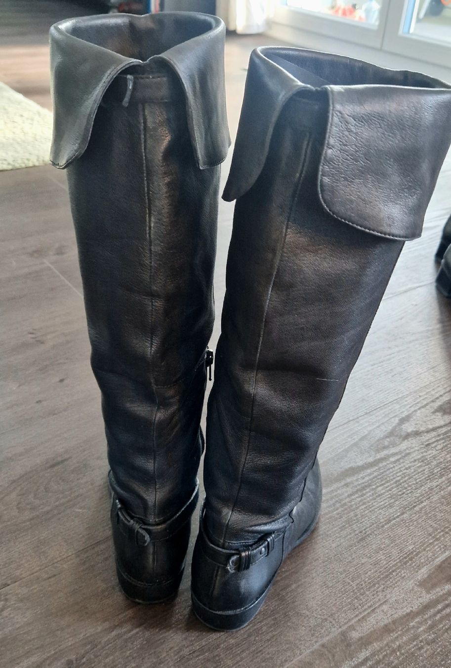Scarpe da donna: Lässiger Stiefel Gr. 36, schwarz – Usato da Staufen venduto da Wilderkern 1
