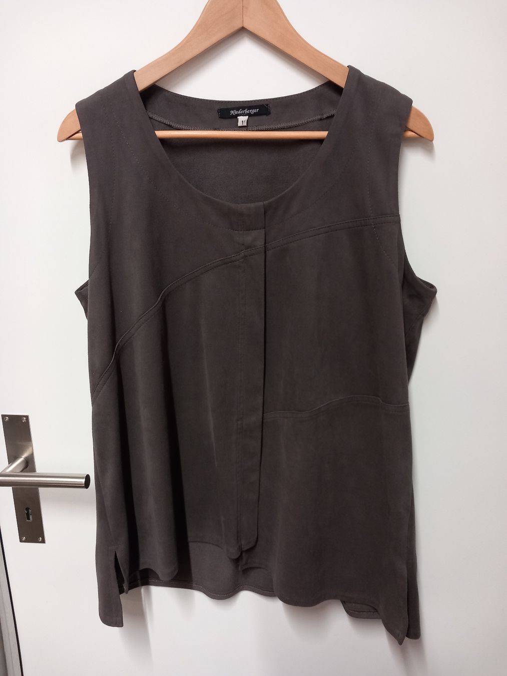 Lotti di vestiti: Niederberger Ensemble/Set Top & Jacke Gr.L – Usato da Gwatt (Thun) venduto da umwelt-brocki 1