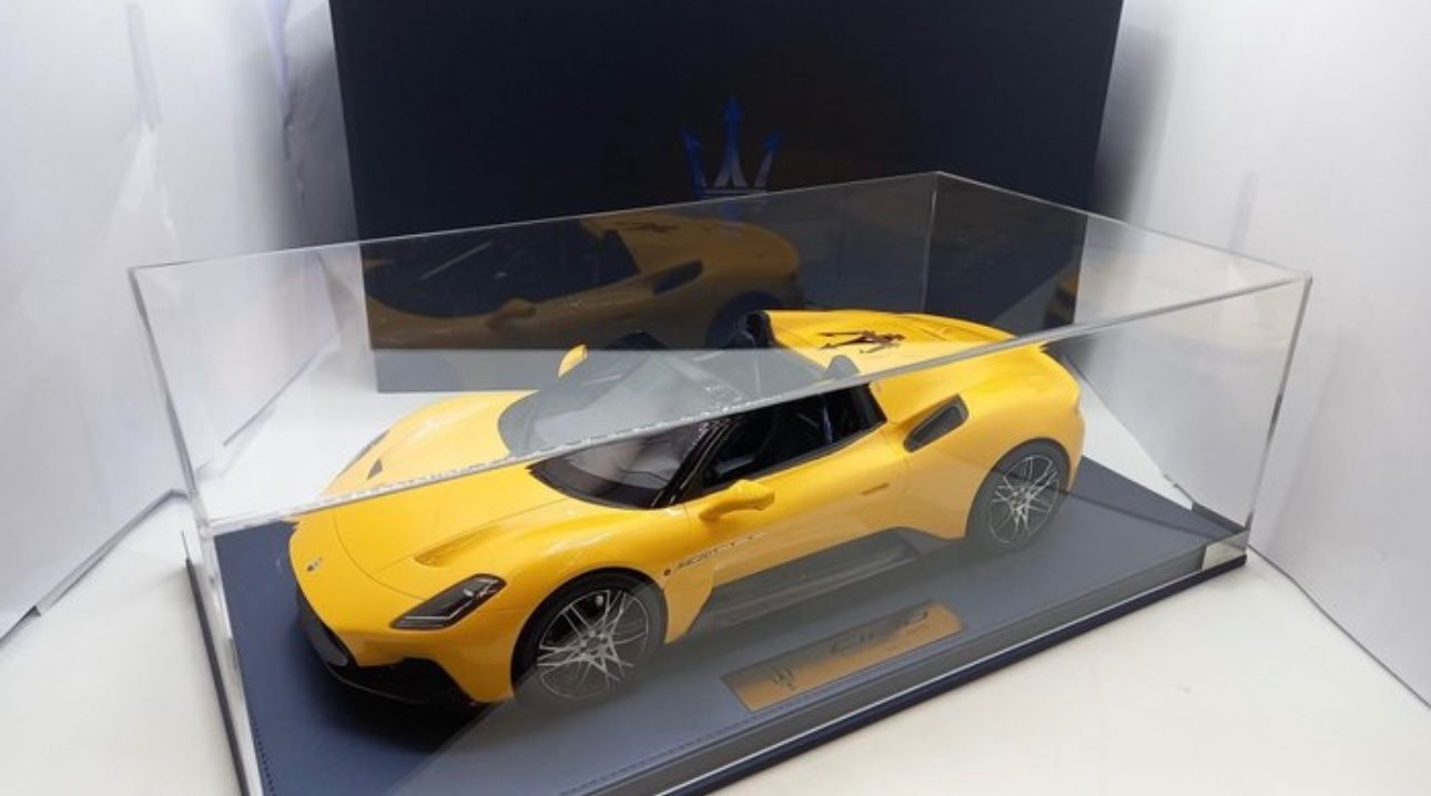 Maserati Modellini d'auto: Maserati MC20 Cielo Model 1:12 – Nuovo e nell'imballaggio originale da Weinfelden venduto da Sagun 1