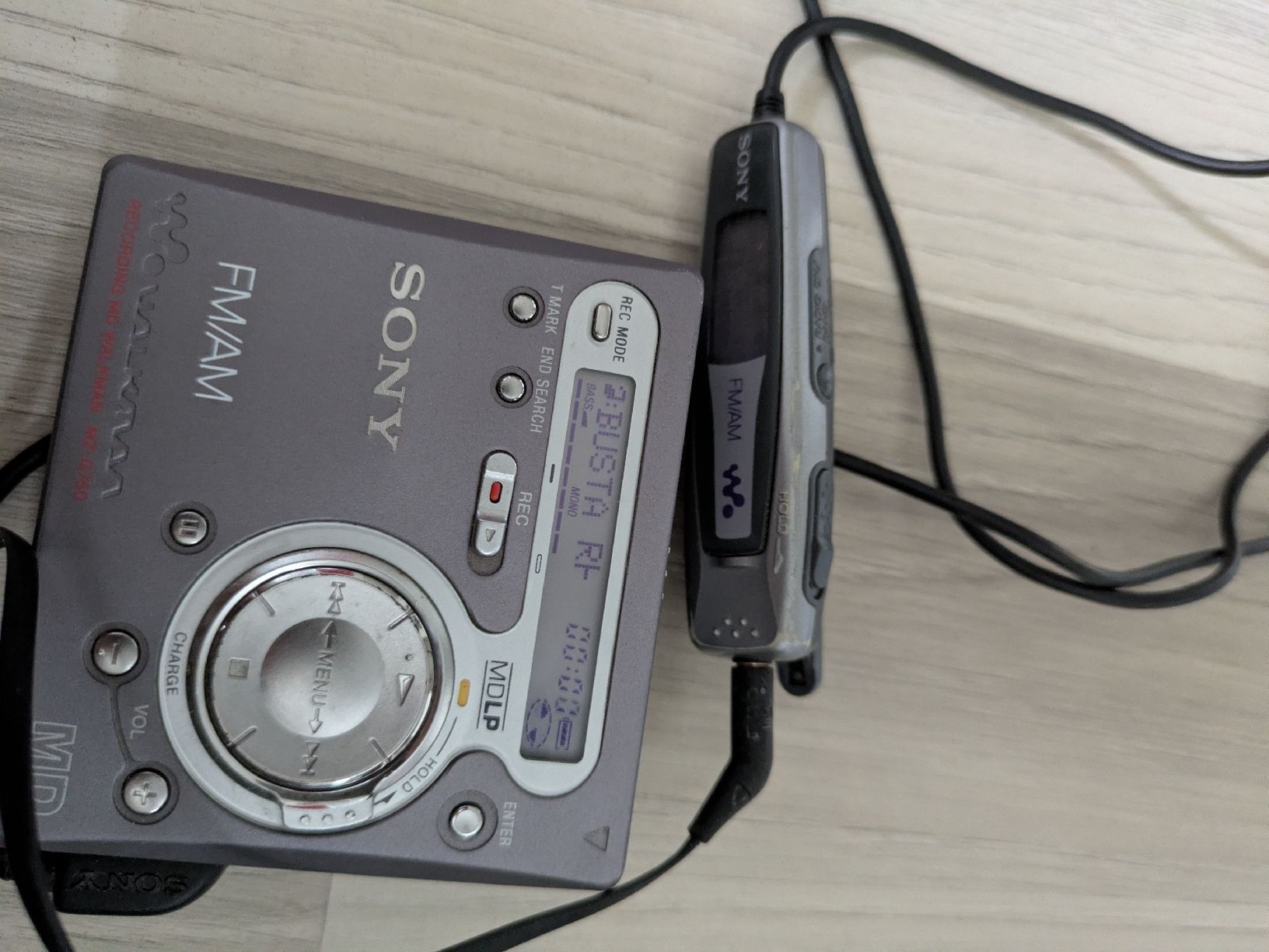 Lettore multimediale portatile: Walkman / Minidisc  – Difettoso da Châtonnaye venduto da Enjie 4