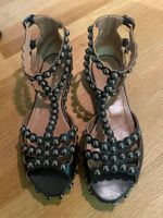 Azzedine Alaïa | Designer-Sandale mit Nieten, Grösse 37