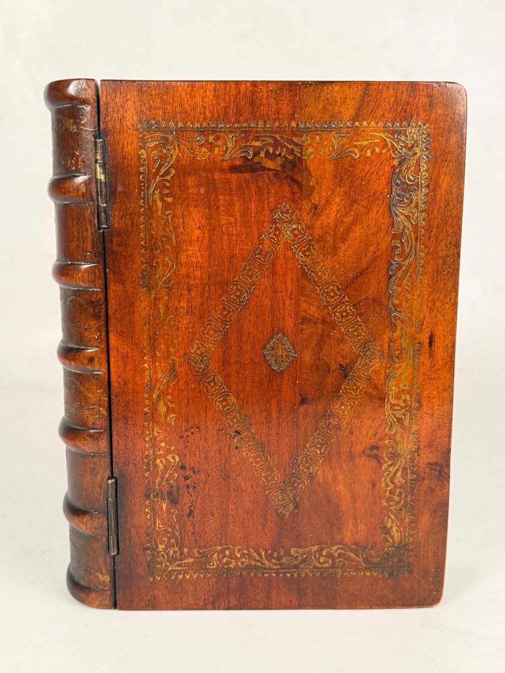 Libri: Holz Buchattrappe Geheimfach Mahagoni – Usato da Itingen venduto da uhu777