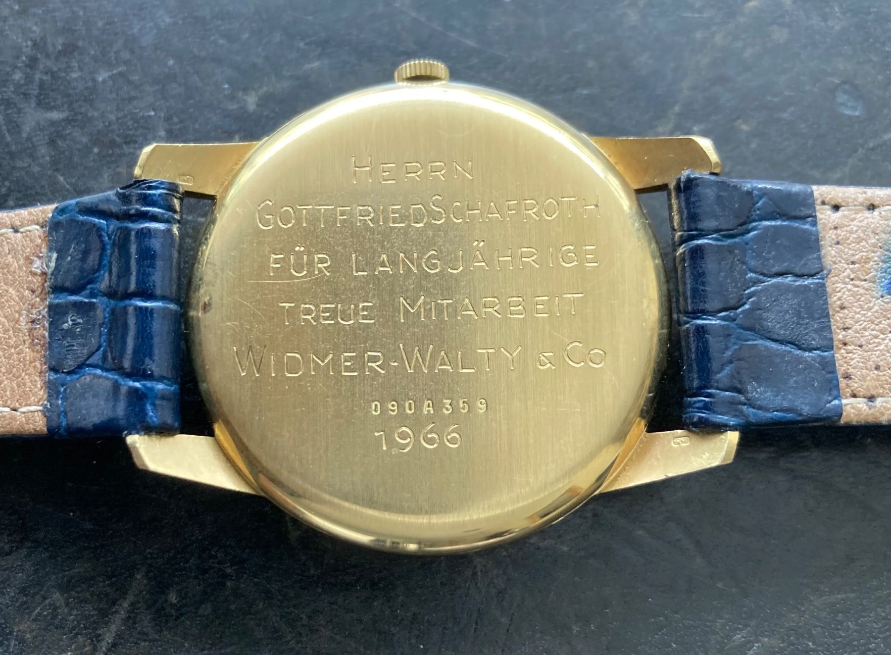 Zenith Uhren: Zenith Golduhr 750 Handaufzug – Gebraucht aus Sempach von Pablonsky 3