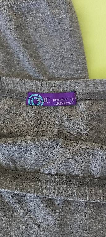 Lots de vêtements: 2 Röcke Jersey Gr 36 – D'occasion à Zürich par Philly76 1
