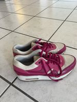 Baskets Nike Air rose blanc taille 38.5 bon état