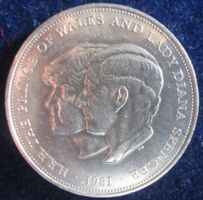 Lady Di + Prinz Charles + Elisabeth II 1981 - Medaille