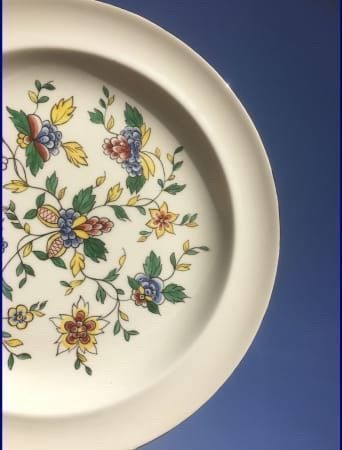 Wedgwood Piatti: WEDGWOOD TELLER HANDGEMALT QUEENS WARE – Usato da Subingen venduto da ArtBead