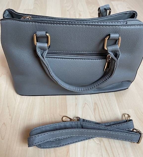 Taschen: Tasche – Gebraucht aus Solothurn von Deinze 2