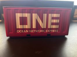 ONE Seecontainer Aufbewahrungsbox aus Metall