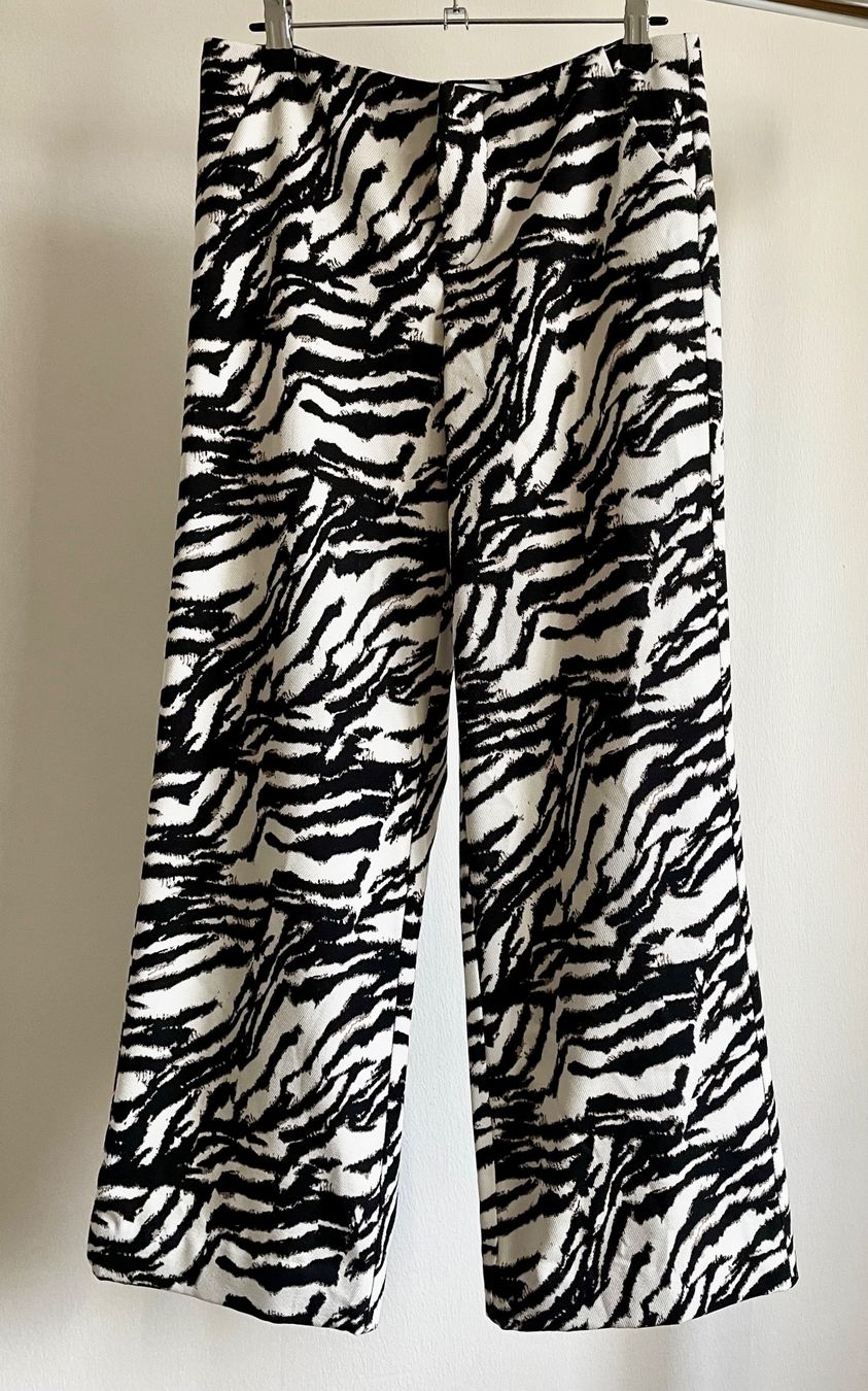 Reformation Hosen: 🦓 Reformation Vida Low Rise Pant US Size 0 – Gebraucht aus Zürich von hol_bc6v 1
