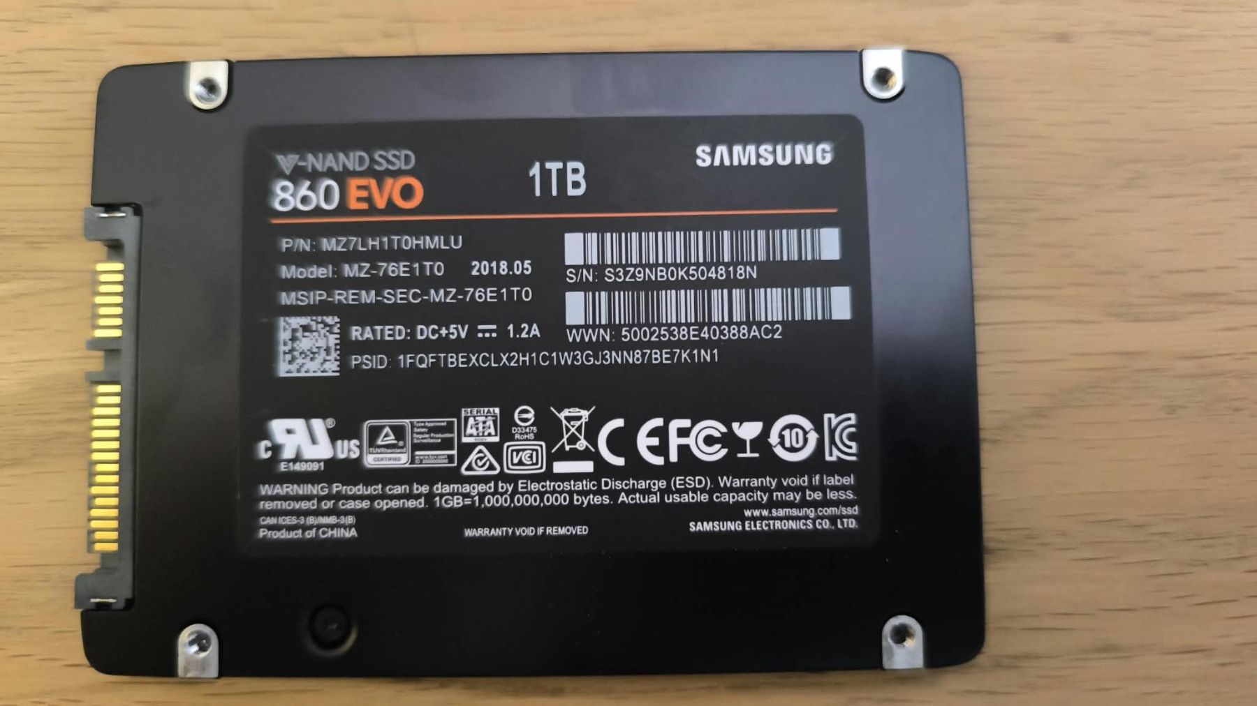 Samsung Harddisks: SSD 2.5"  SAMSUNG 860 EVO 1TB – Gebraucht aus Vuisternens en Ogoz von rad_gj5p