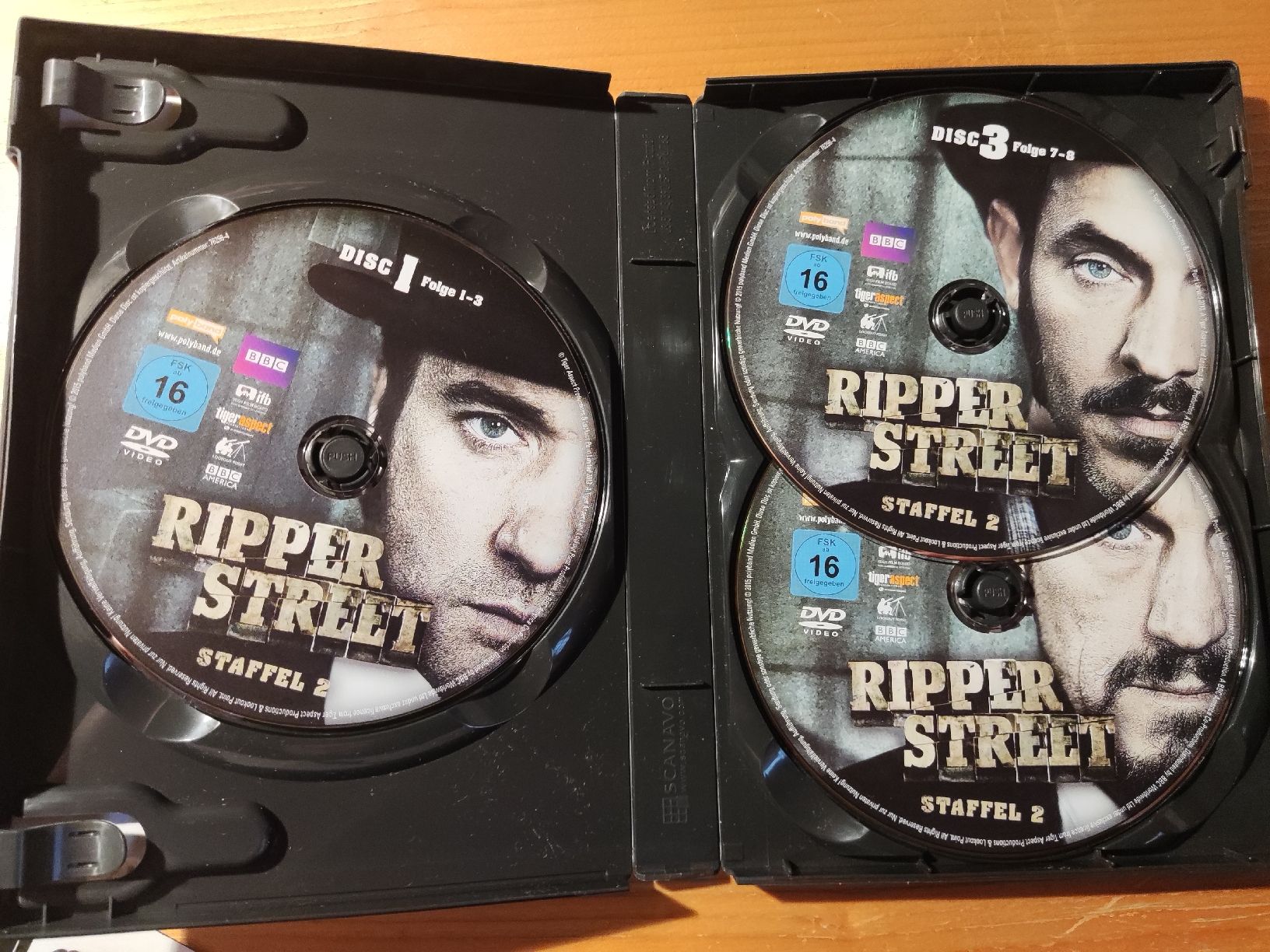 Tutti i DVDs: BBC Ripper Street - Staffel 2 (3 DVDs) – Usato da Oberembrach venduto da giu_7ksd 2