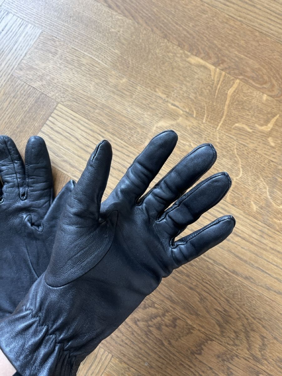 Guanti & manicotti: Lederhandschuhe schwarz Grösse 8 – Usato da Herrliberg venduto da spunggi 4